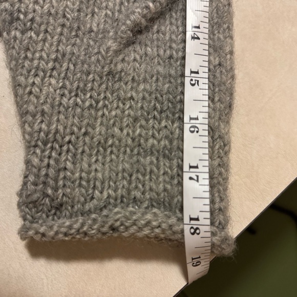 The Limited Gray Crew Neck Boxy Pebble 100% Wool Hand Knit Sweater - Picture 12 of 12